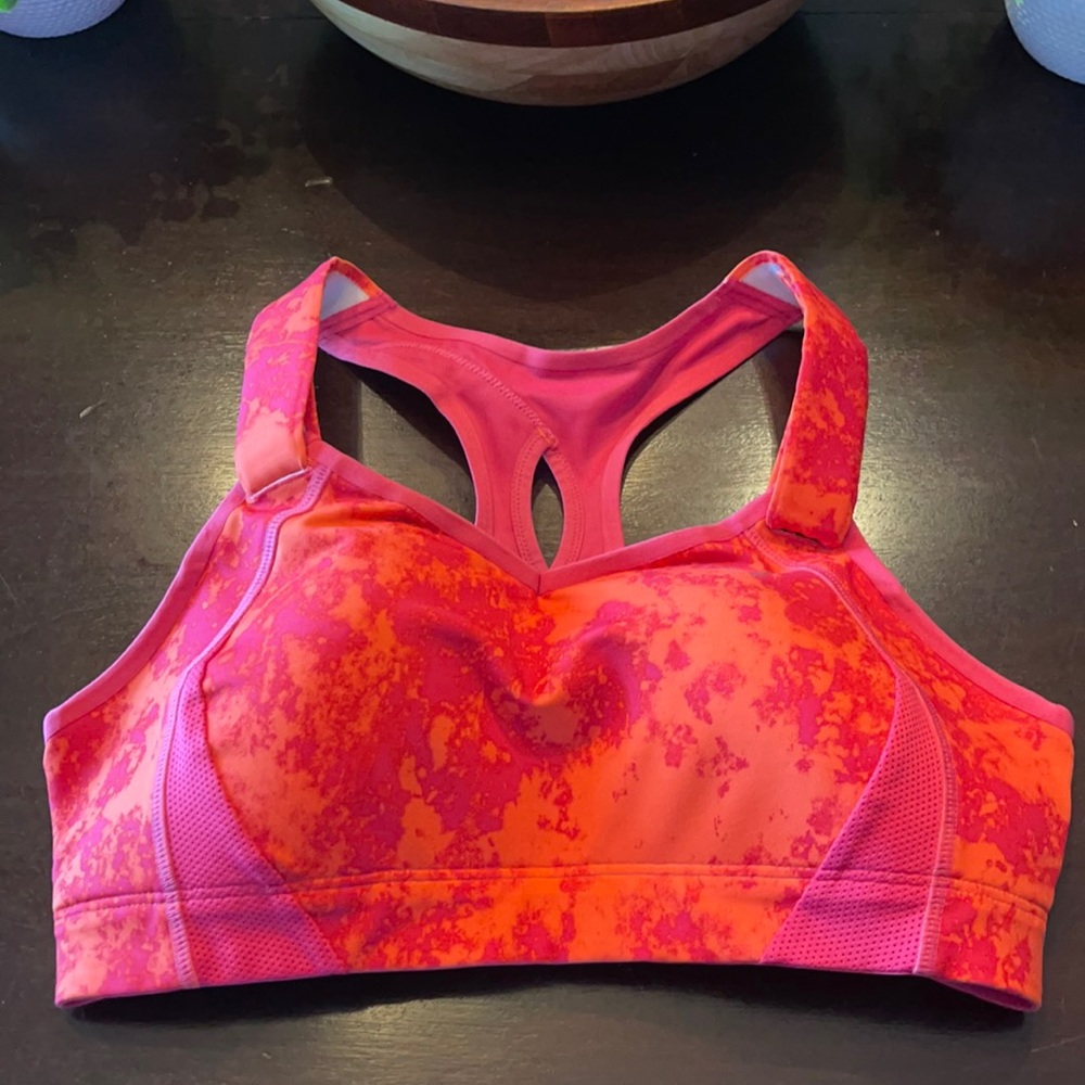 Sports bra